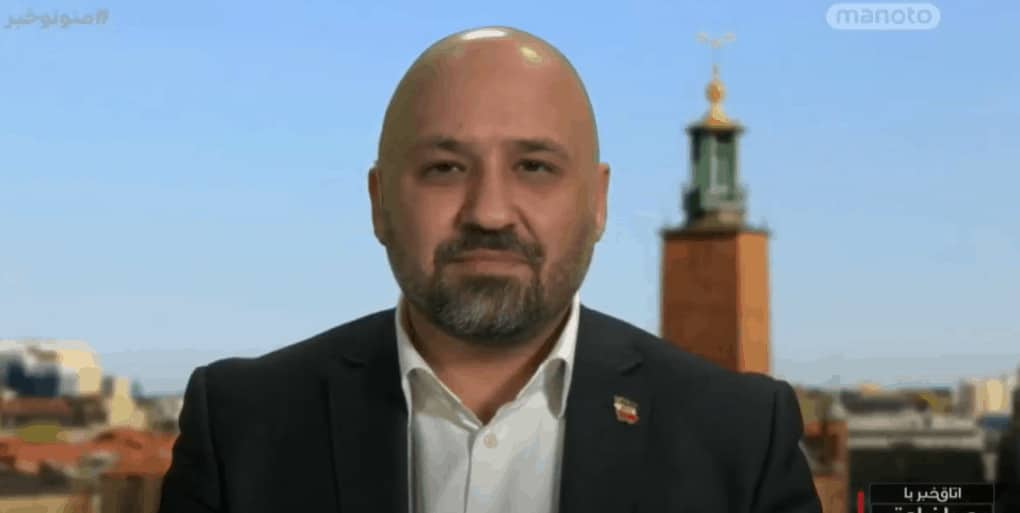 گفتگو با آقای پوریا زراعتی در اتاق خبر